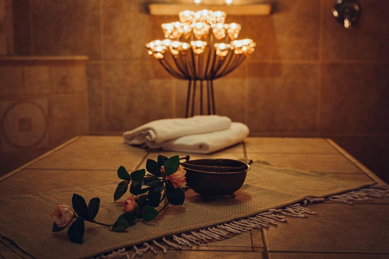 Pohorje Village Wellbeing Resort - Forest Hotel Videc Hocko Pohorje Bagian luar foto